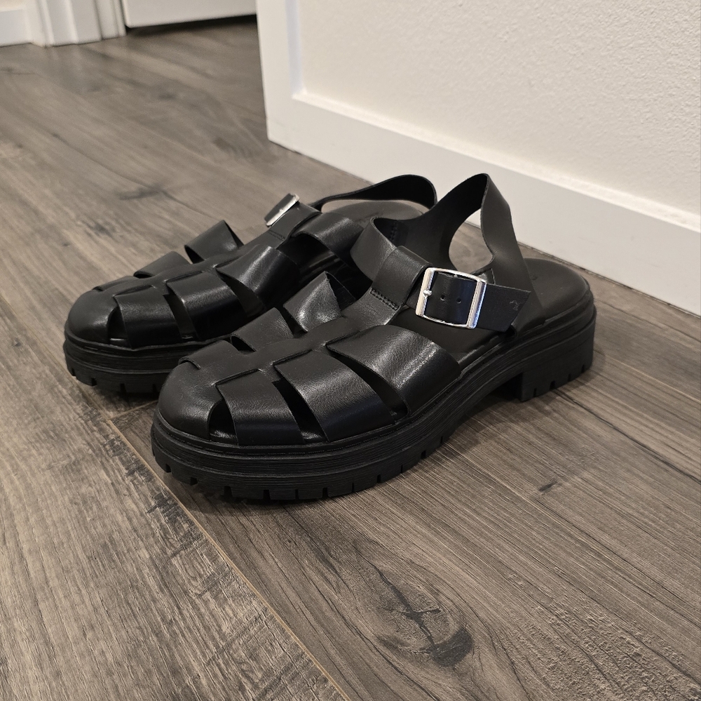 Stylish Black Sandals